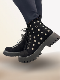 Botin con Remaches y Estrellas